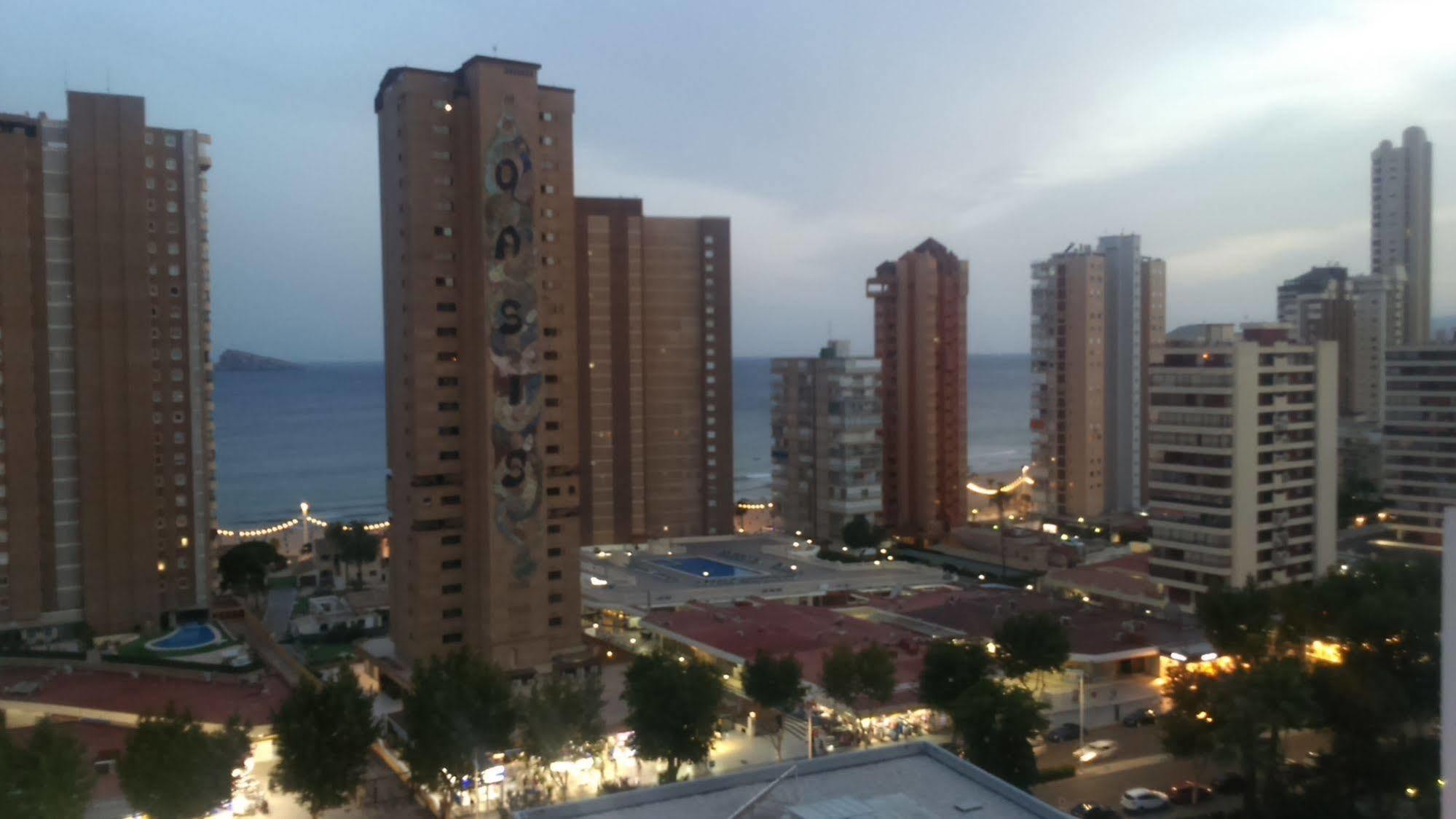 Blue Sky Apartment Benidorm Exteriör bild