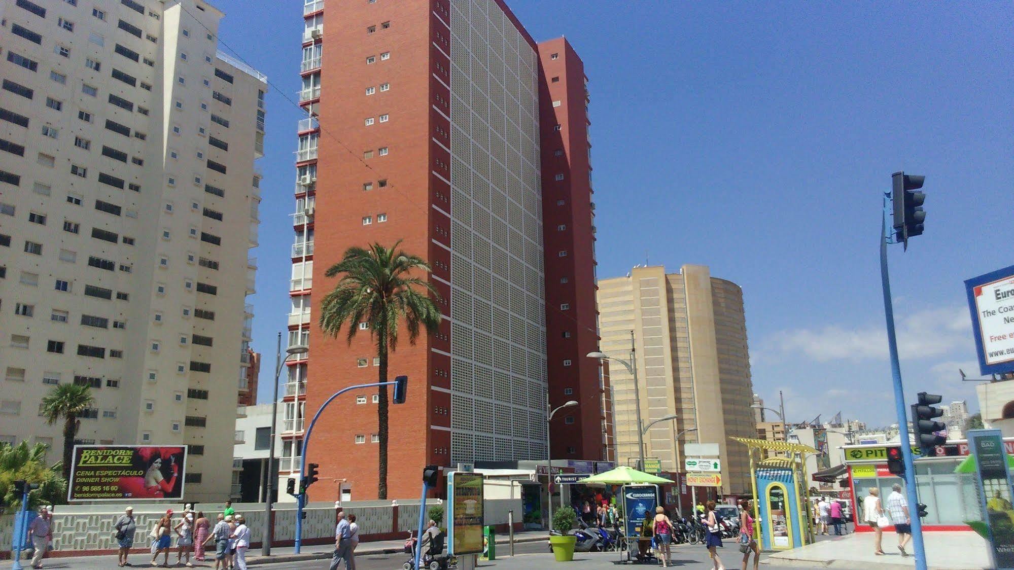 Blue Sky Apartment Benidorm Exteriör bild